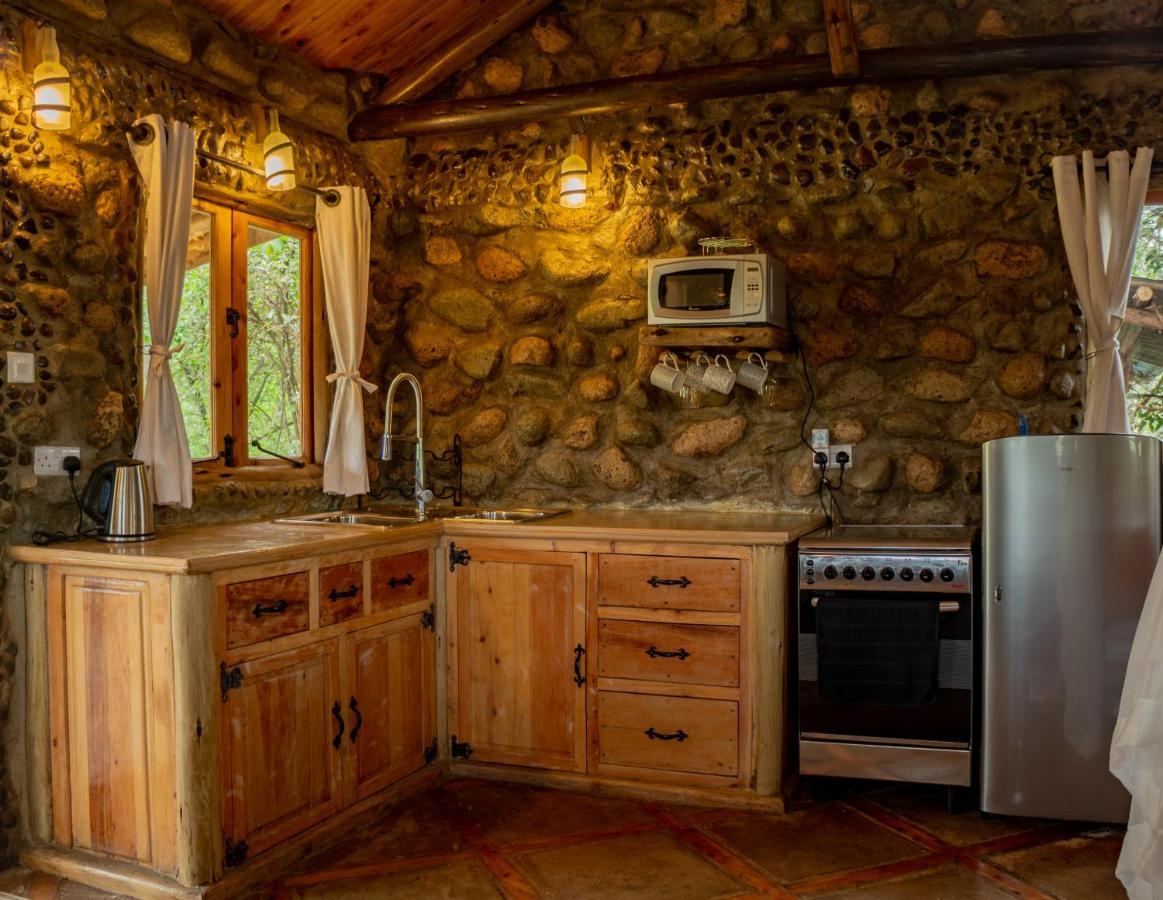 Honeymoon Hut